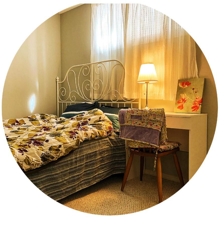 Best Garden House&3 Mins Bus Station Close C-Train&Free Parking YYC المظهر الخارجي الصورة