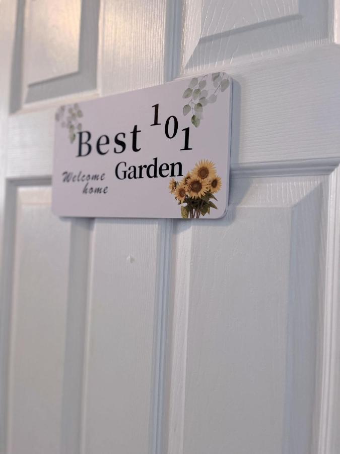 Best Garden House&3 Mins Bus Station Close C-Train&Free Parking YYC المظهر الخارجي الصورة